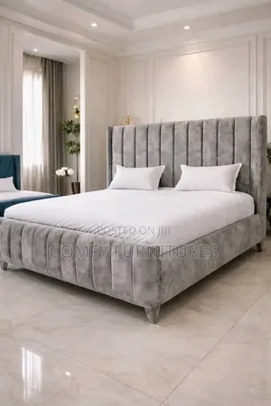 Gray 5by6 Mocket Bed