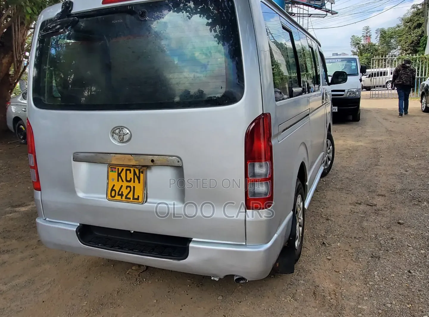 Toyota HiAce 2012 Silver