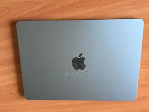 Laptop Apple MacBook Air 2022 M2 16GB Apple M2 SSD 512GB