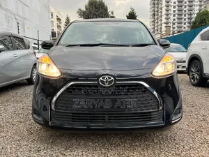 Toyota Sienta 2020 Black