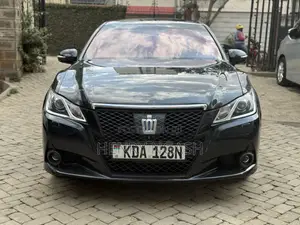 Toyota Crown 2013 Black