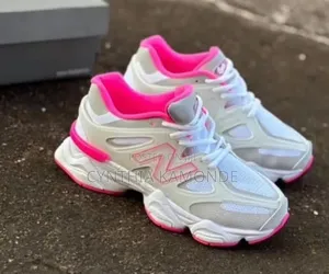 Pink Ladies NB 9060