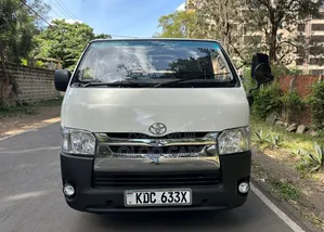 Toyota HiAce 2014 White