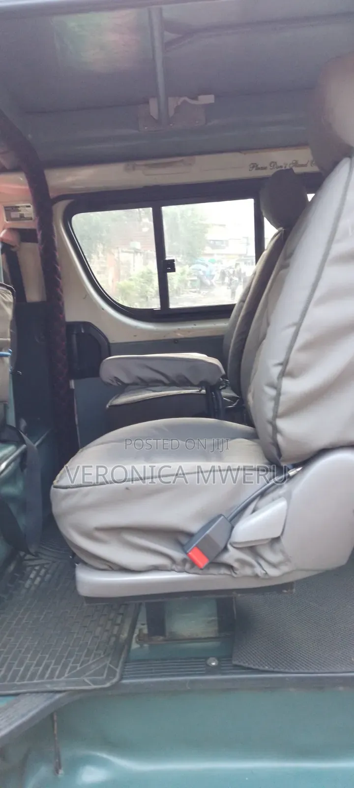 Toyota HiAce 2012 White