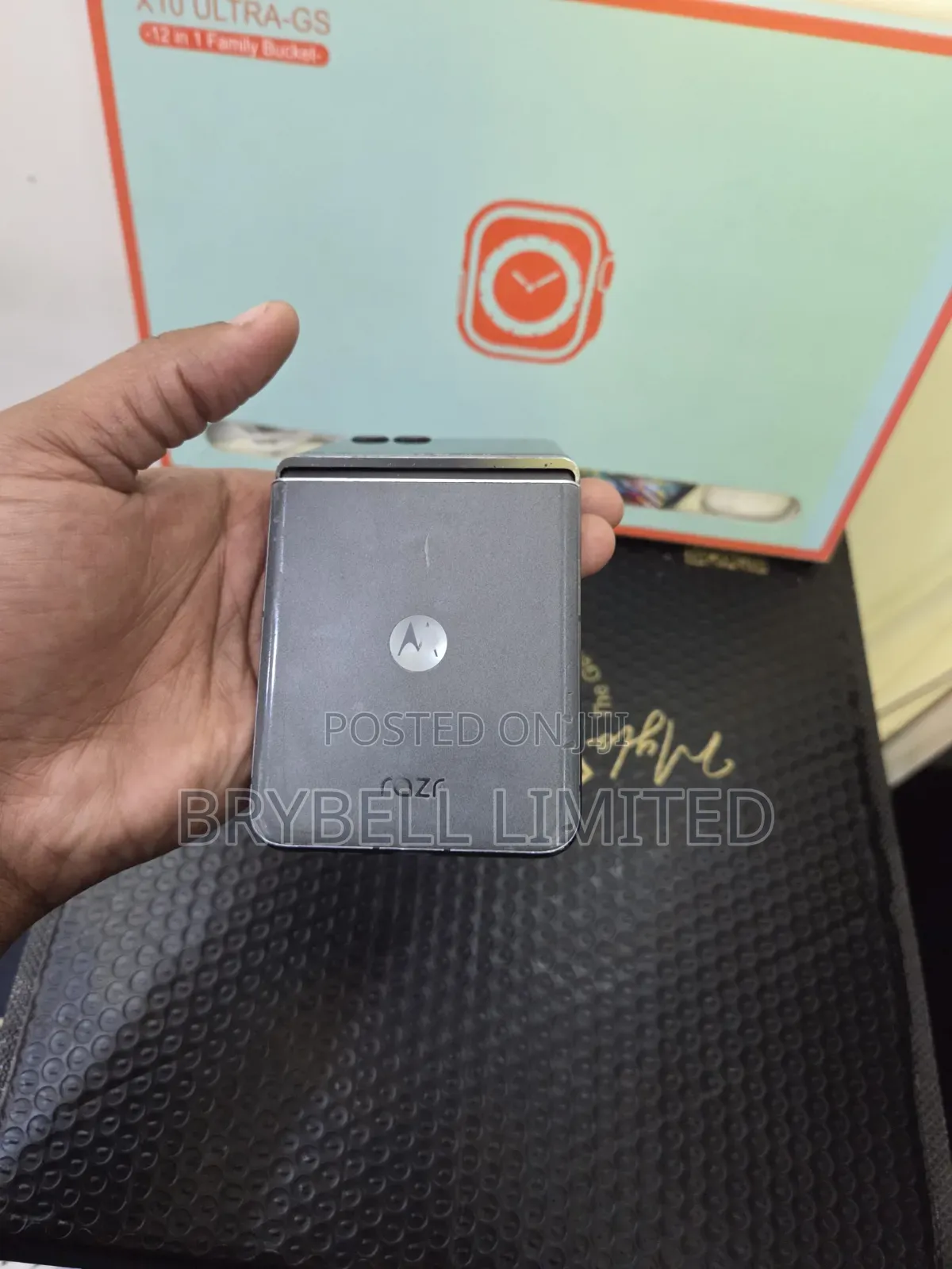 Motorola Razr 2024 256 GB Black