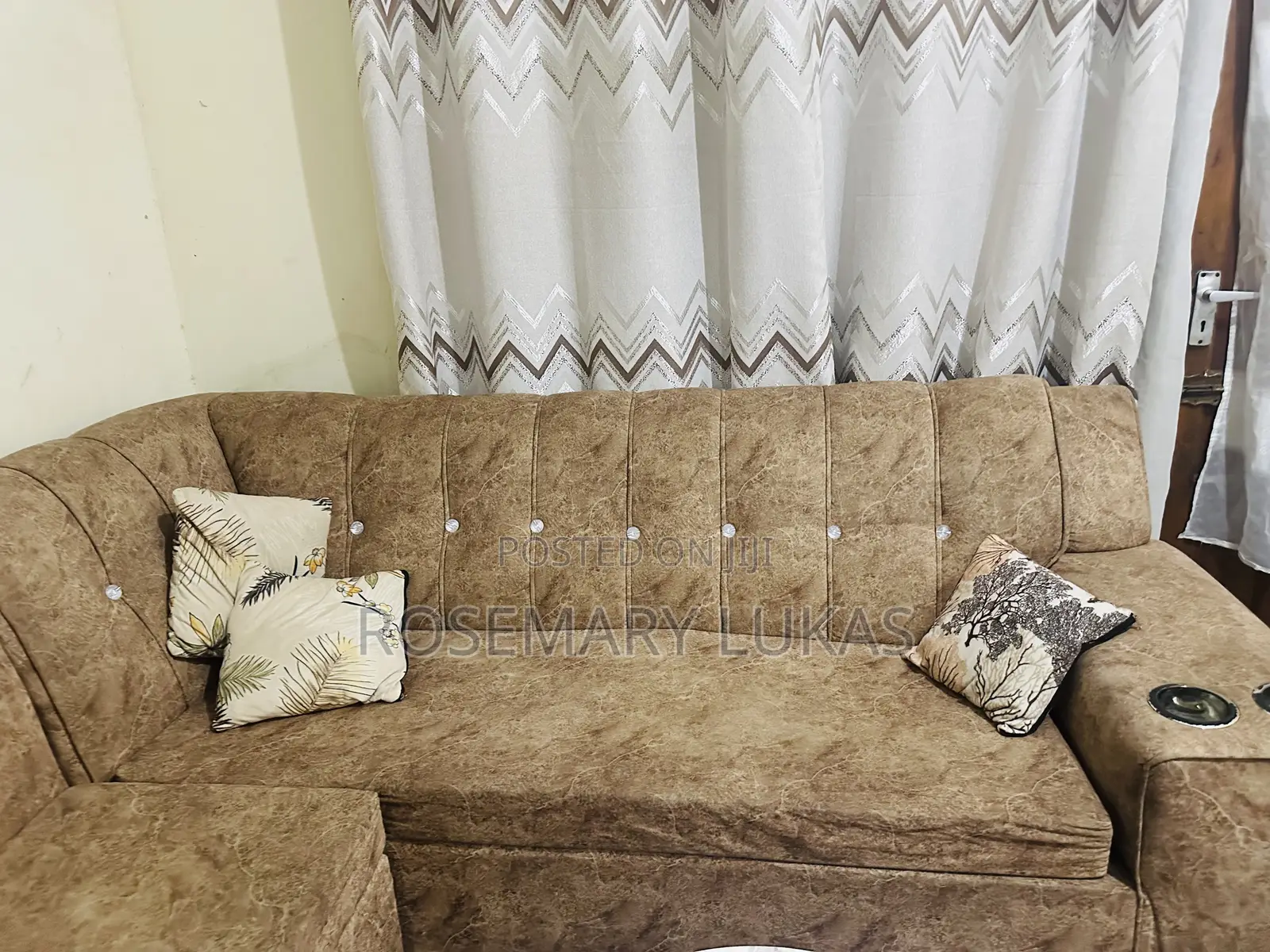 Modern L-Shaped Sofa Set for Sale
