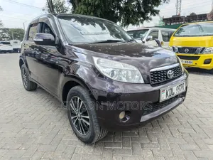 Toyota Rush 2015 Maroon