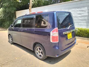 Toyota Noah 2008 Blue