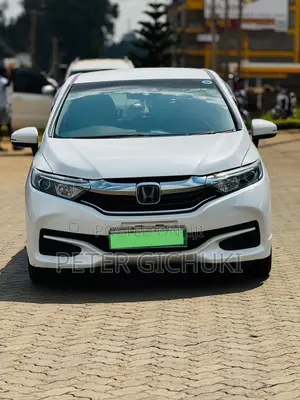 Honda Fit Shuttle 1.5 Hybrid 2WD 2018 White