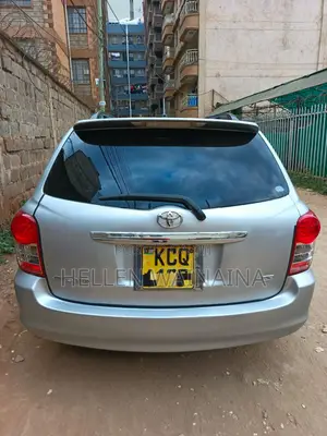 Toyota Corolla Fielder 2012 Silver