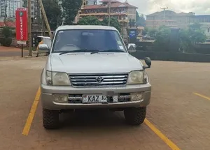 Toyota Land Cruiser Prado 2.7 16V 5dr 2000 Beige