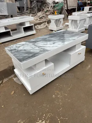 Morden Coffee Table With a Marble Top