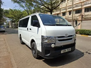 Toyota HiAce 2016 White