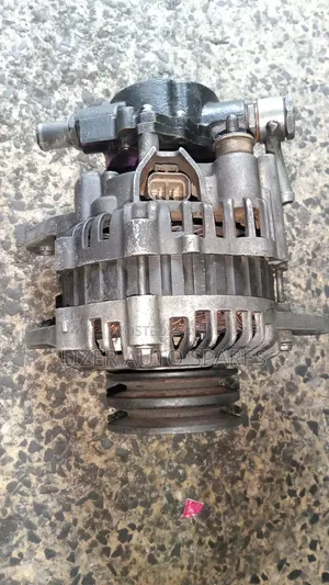 Alternator 4D56