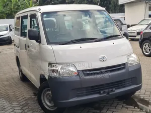 Toyota TownAce 2019 White