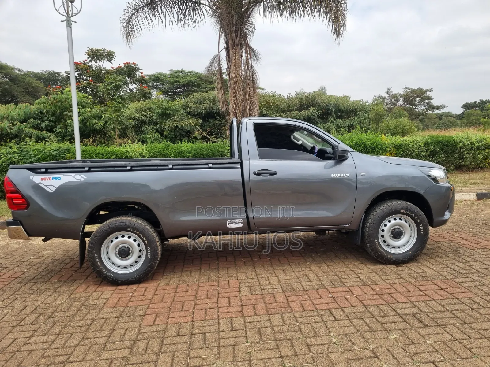 Toyota Hilux 2023