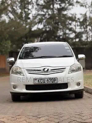 Toyota Auris 2012 White