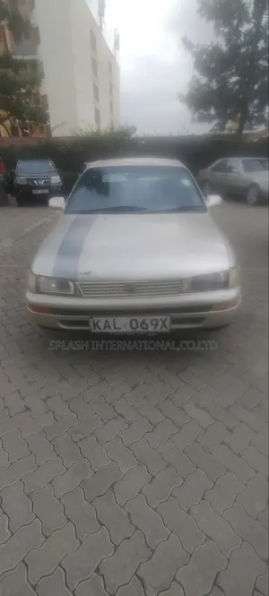 Toyota Corolla 1998 Beige