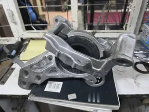 Mazda Axella RHS Engine Mount