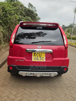 Nissan X-Trail 2.0 Petrol XE 2012 Red