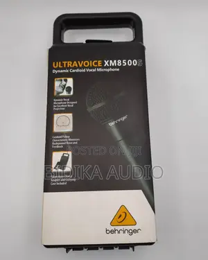 Behringer Ultravoice XM8500S Dynamic Microphone With Carrying Case