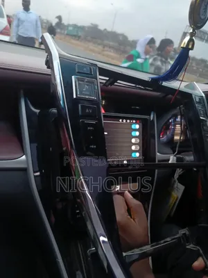 Toyota Harrier Radio Head Unit