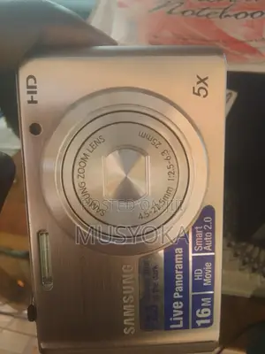 Samsung ST76 Camera