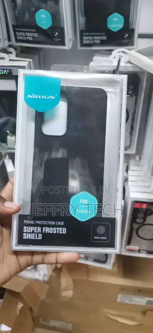 Black Nillkin Super Frosted Shield Pro Case