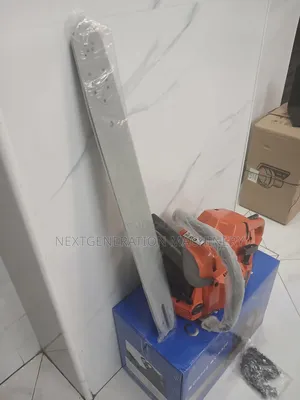 Petrol Powered 4stroke Chain Saw