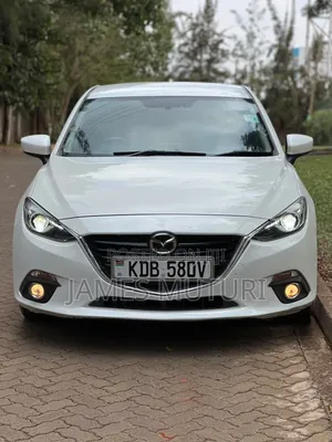 Mazda Axela SV Premium 2014 White