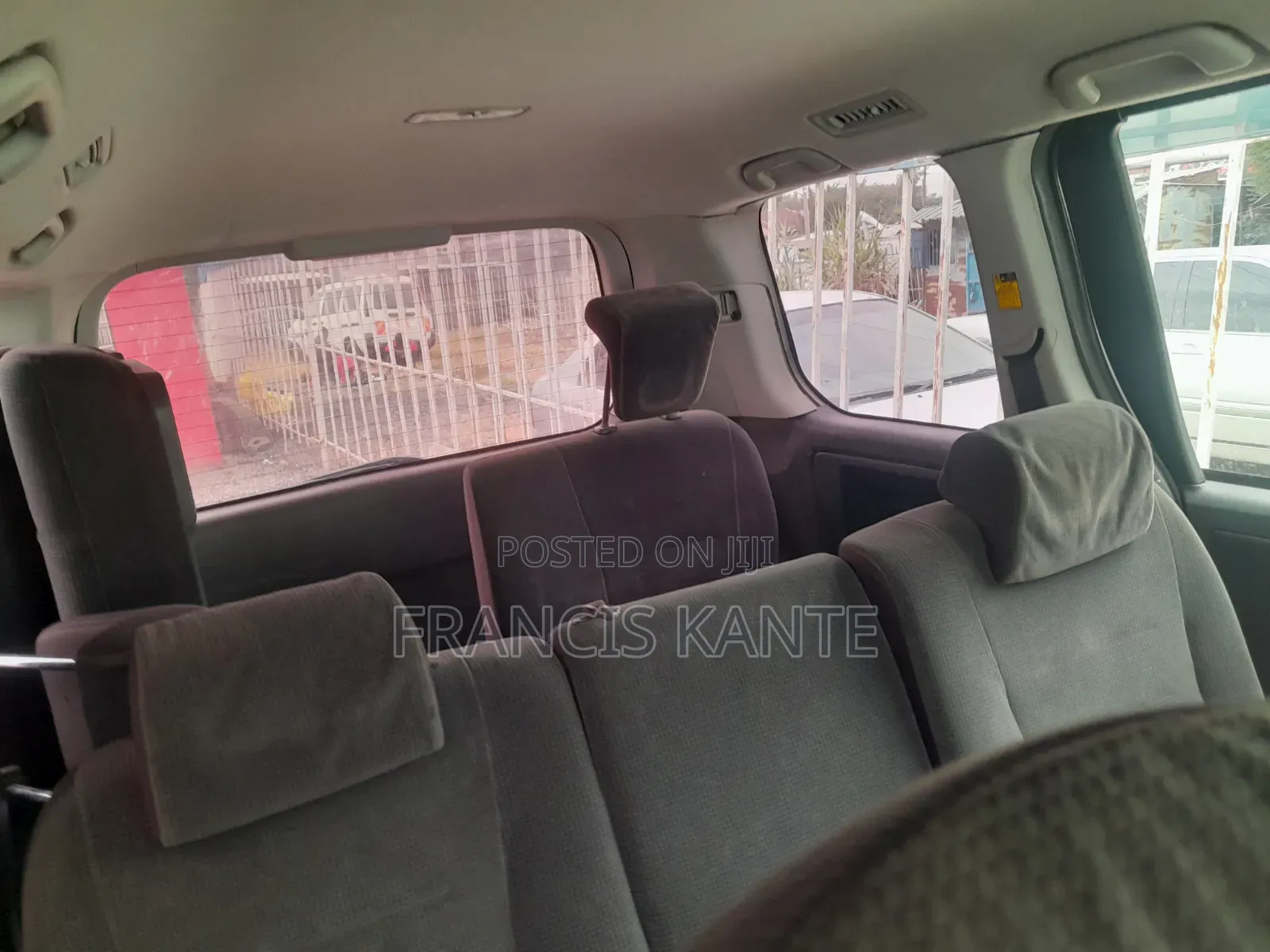 Toyota Noah 2010 White