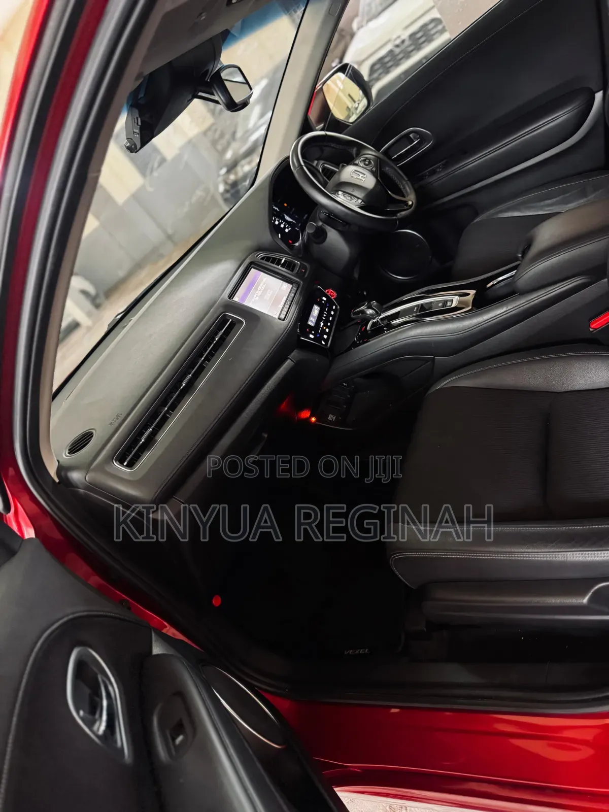 Honda Vezel 2020 Red