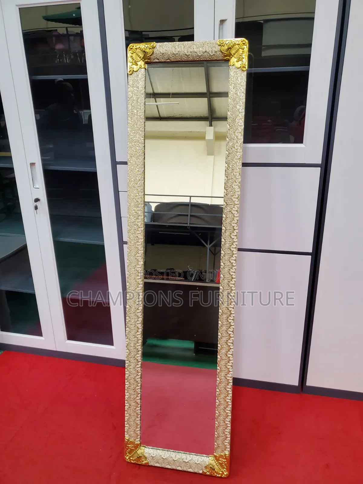 Crown Corner Mirror