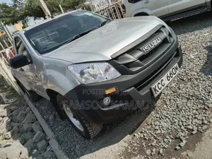 Isuzu D-MAX 2014 Silver