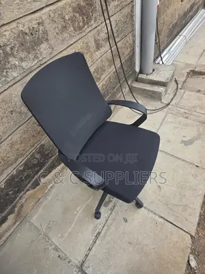 Office Height Adjustable Ergonomic Seat.