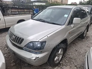 Toyota Harrier 1997 Silver