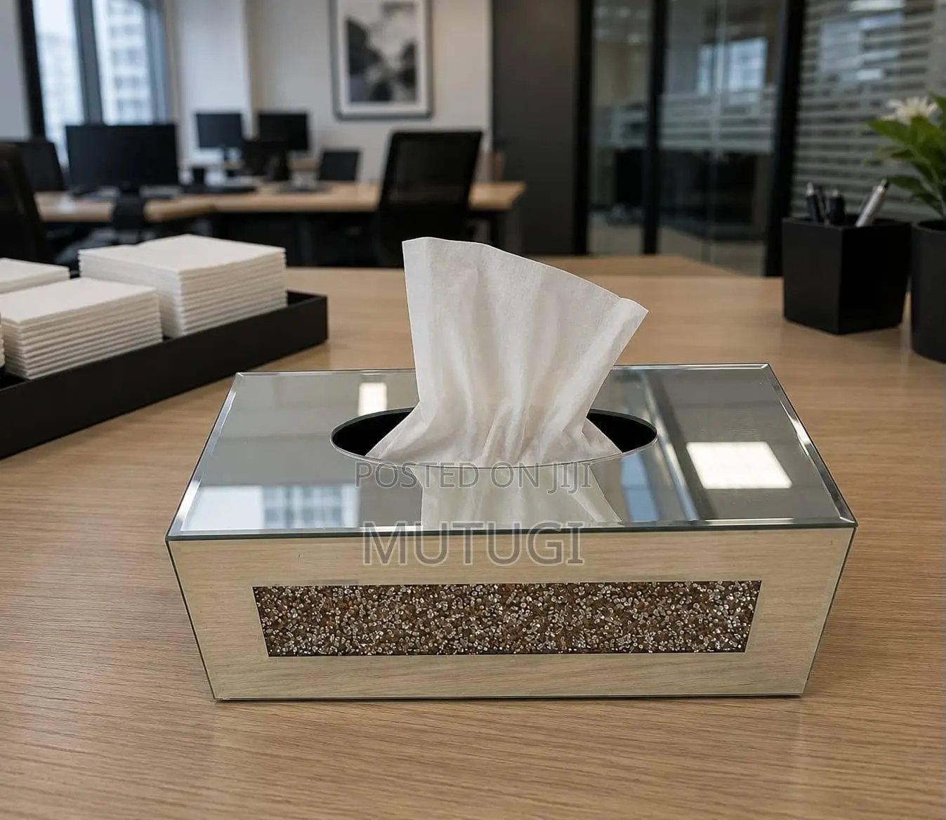 Crystal Glass Servitte Box