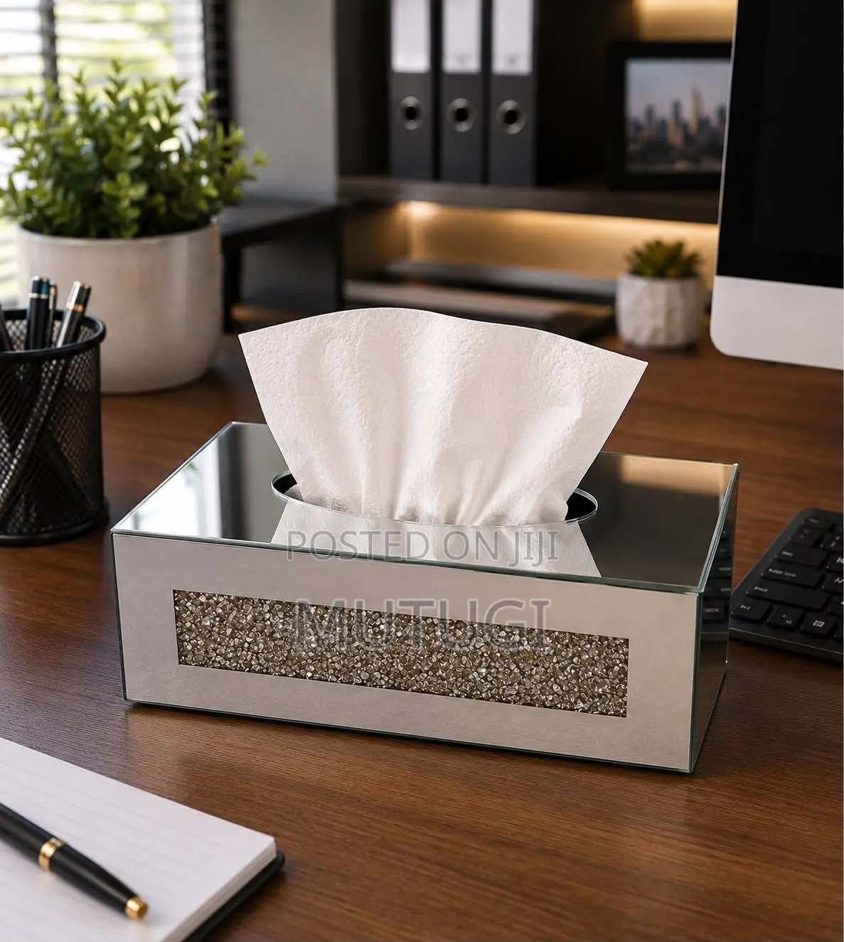 Crystal Glass Servitte Box
