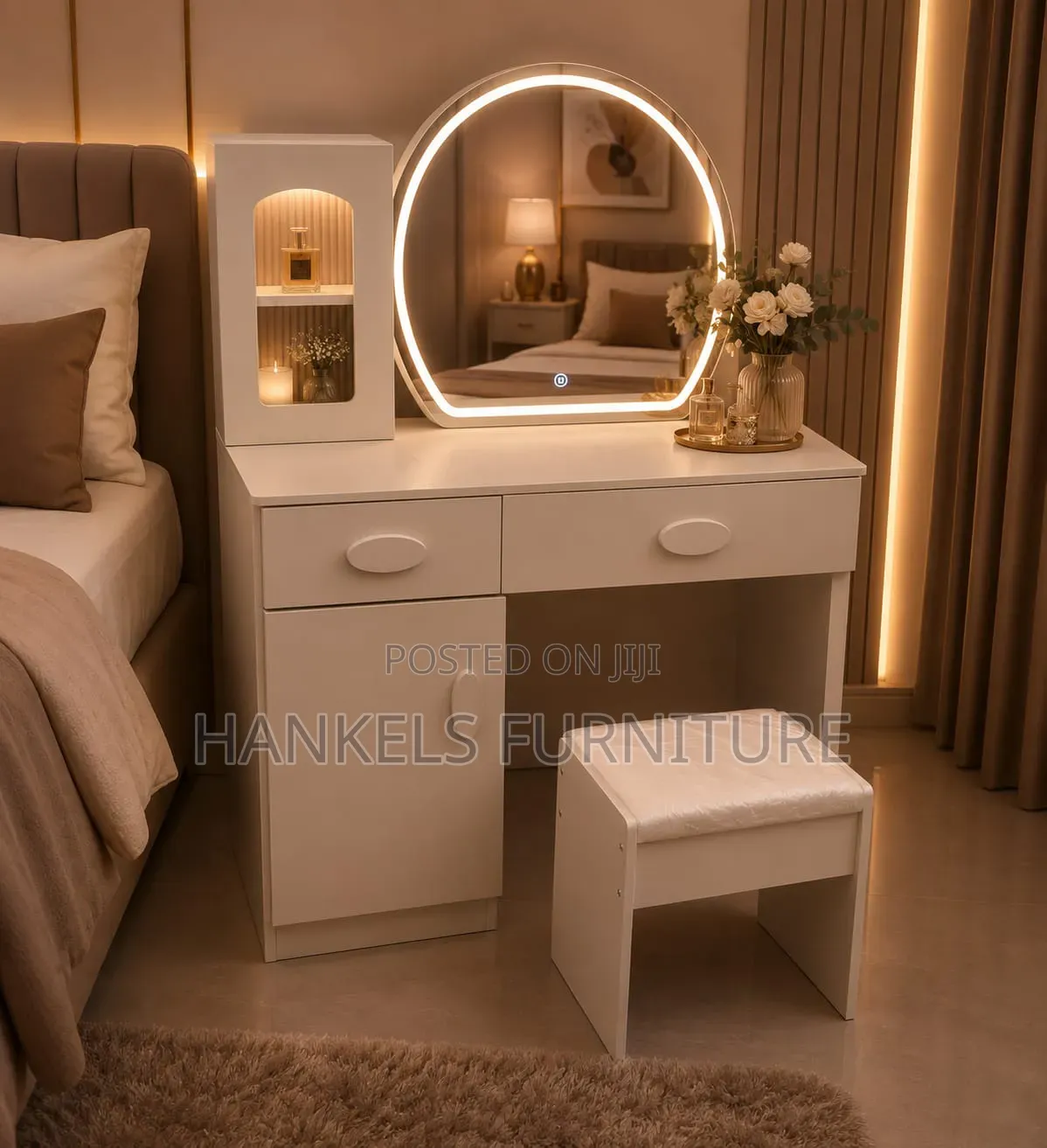 Vanity Dressing Make-Up Table