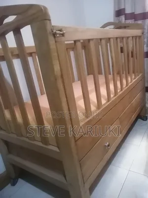 Wallunit Baby Bed (Wheeled)