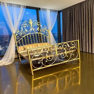 Aesthetic Strikingly Beautiful Queen Size Bed