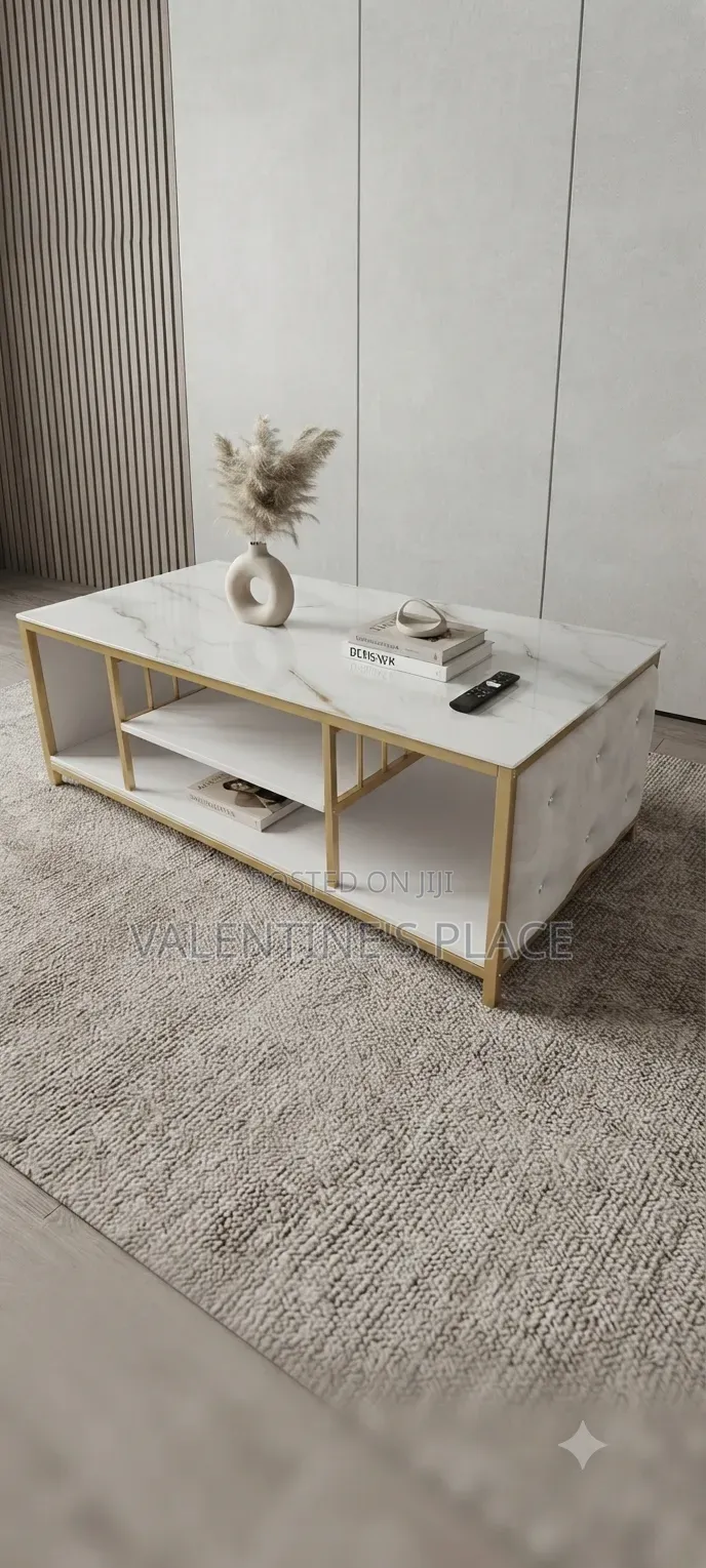 Modern Glass Coffee Table. Modern Glass Coffee Table