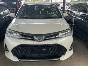 Toyota Axio 1.5 Hybrid 2WD 2019 White
