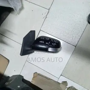 Fielder 2007-2010 Side Mirror With Indicator