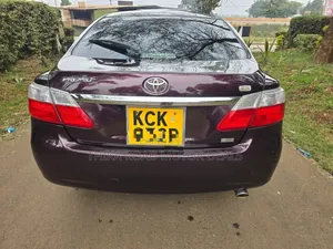 Toyota Premio 2011 Purple