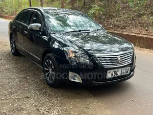 Toyota Premio 2013 Black