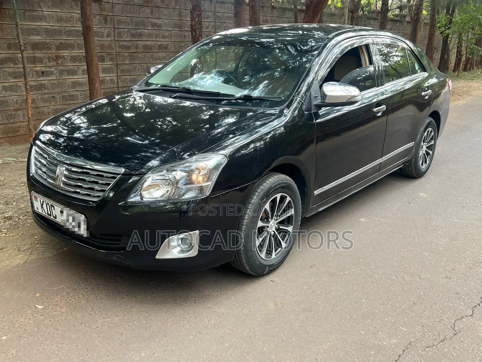 Toyota Premio 2013 Black