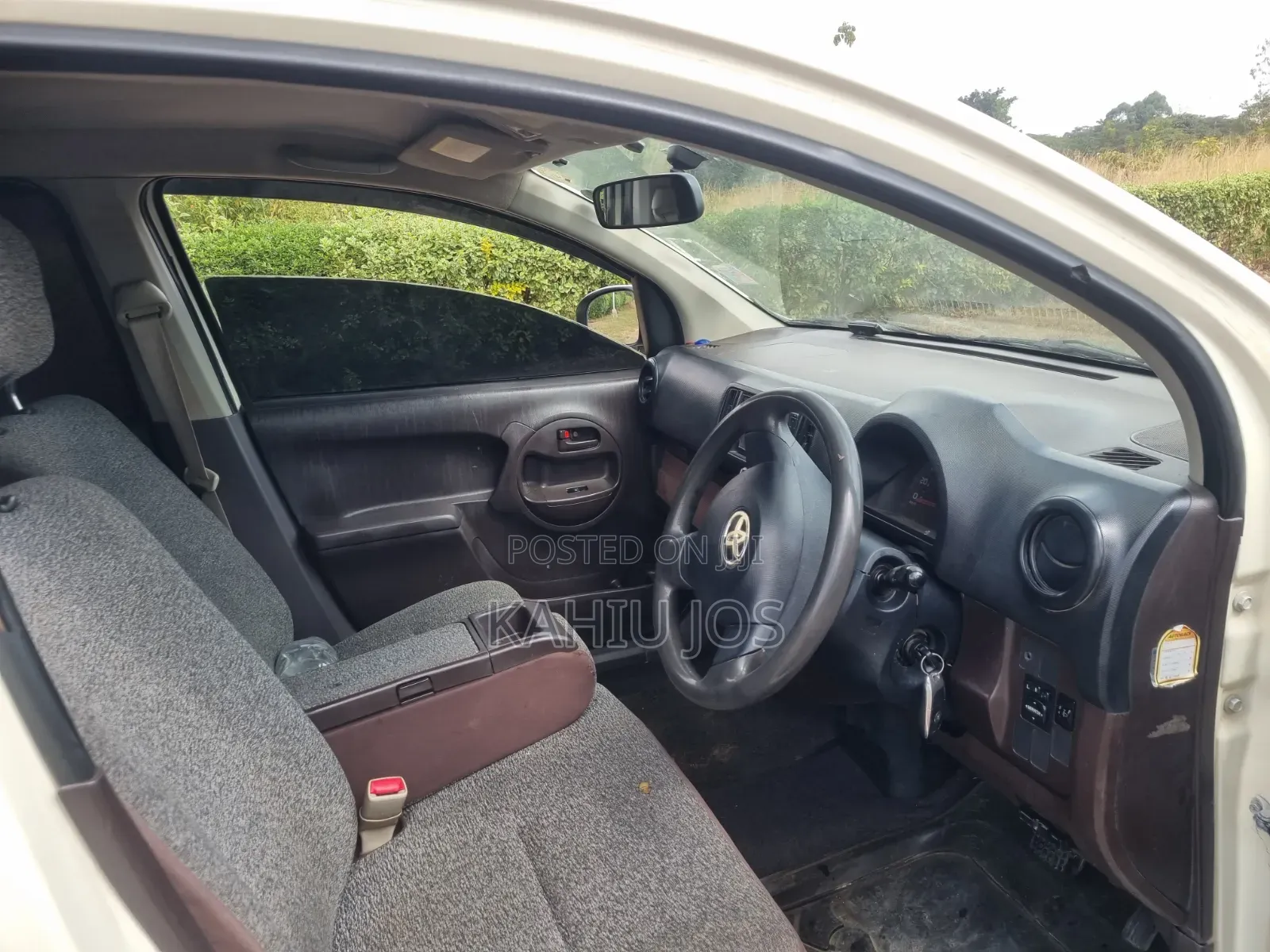 Toyota Passo 2012 Pearl