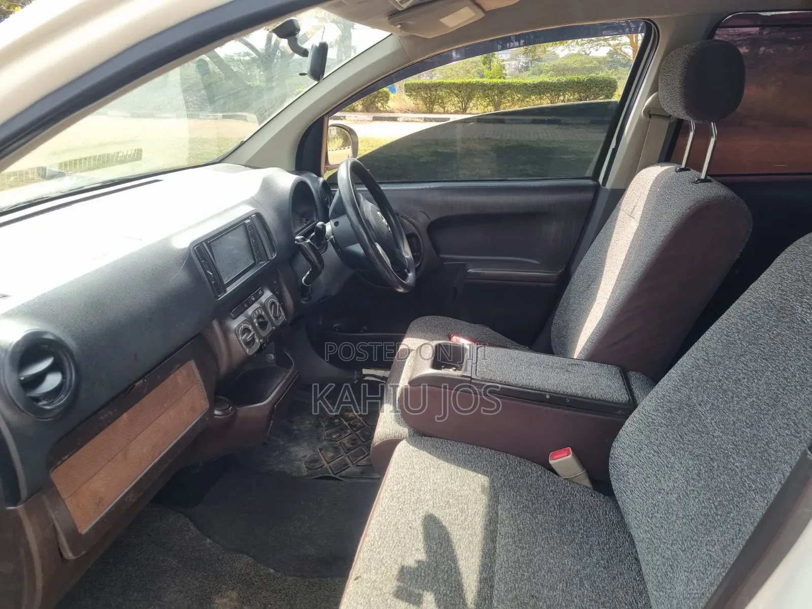 Toyota Passo 2012 Pearl