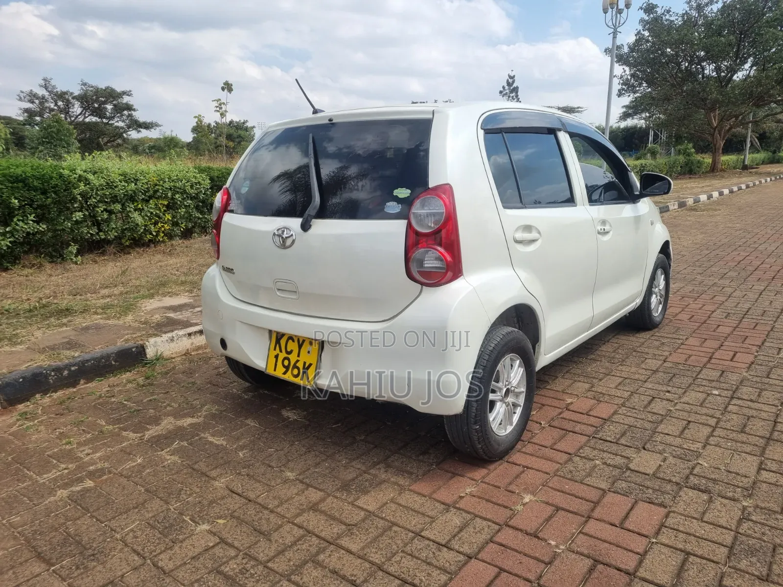 Toyota Passo 2012 Pearl
